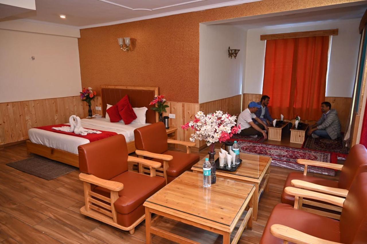 Hotel Seven Hills Manali 외부 사진