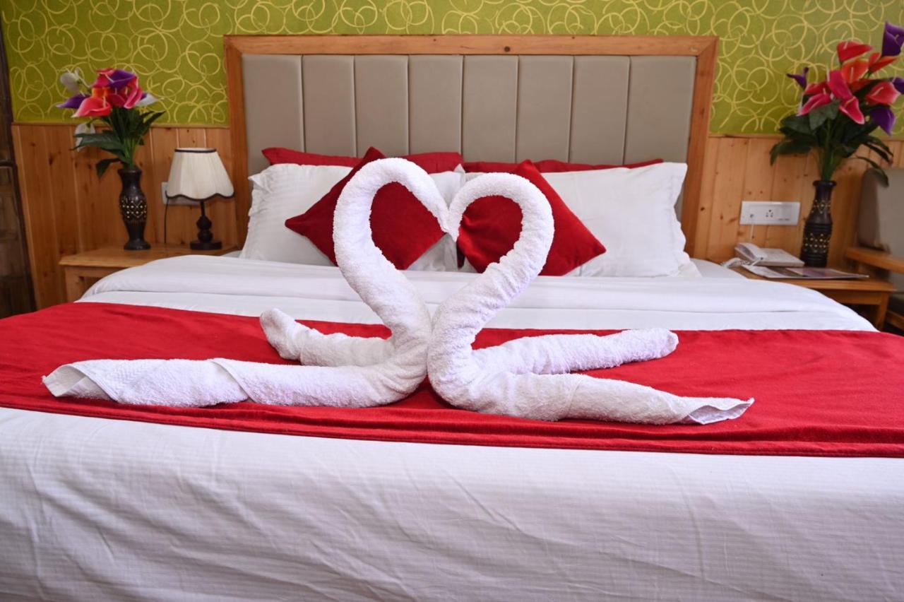Hotel Seven Hills Manali 외부 사진
