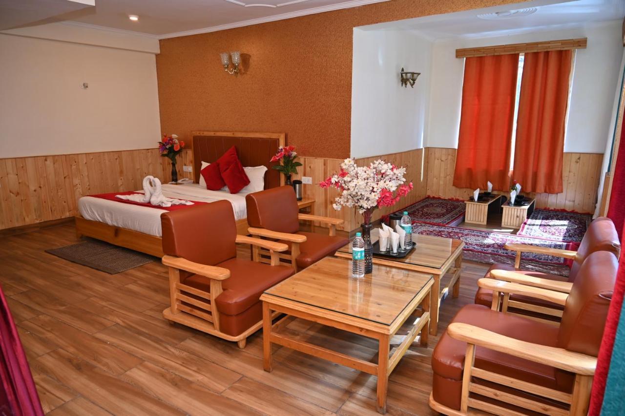 Hotel Seven Hills Manali 외부 사진
