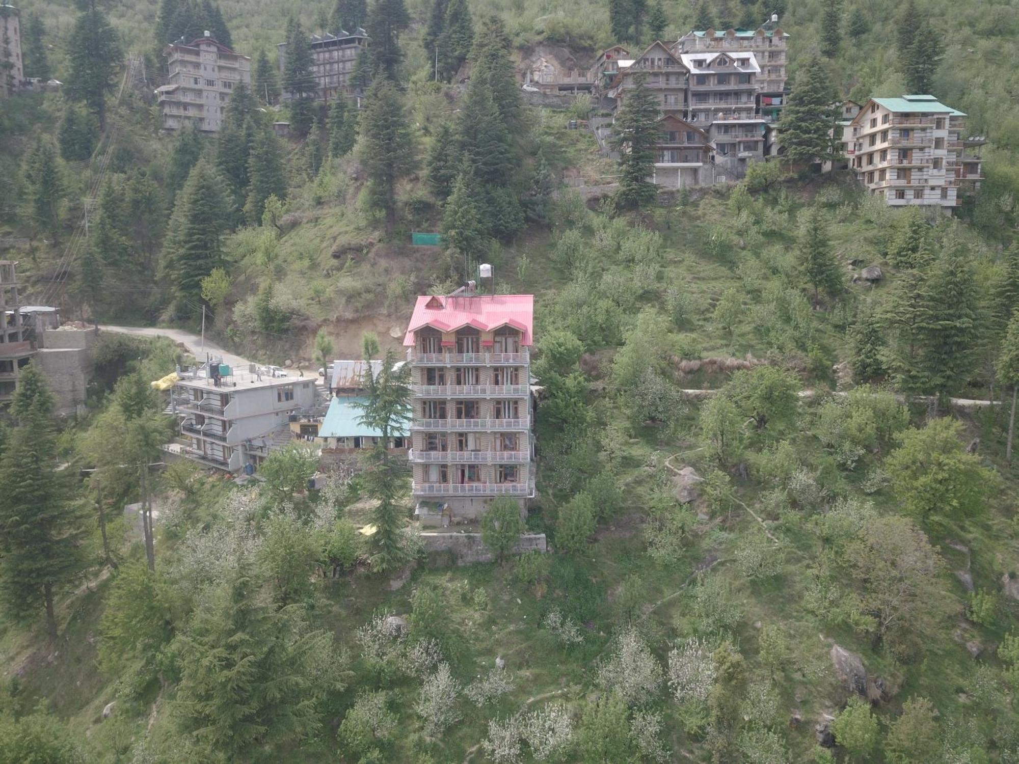 Hotel Seven Hills Manali 외부 사진