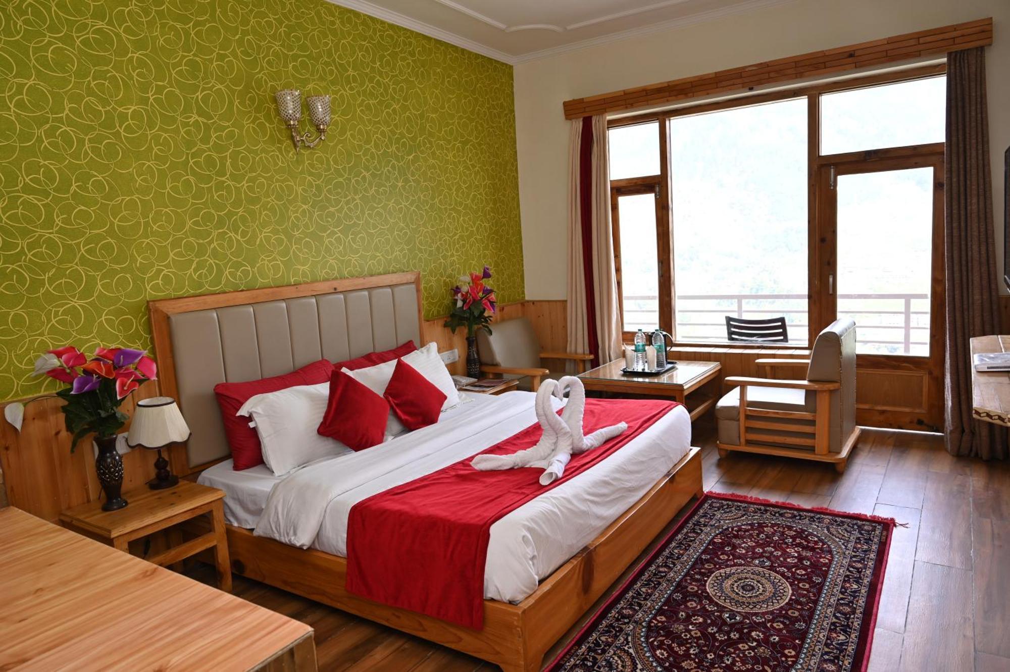 Hotel Seven Hills Manali 외부 사진