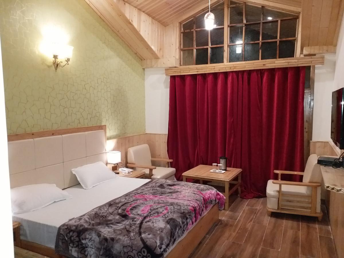 Hotel Seven Hills Manali 외부 사진
