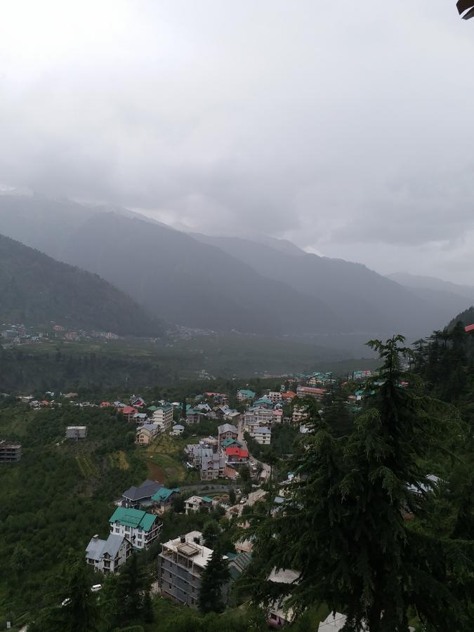 Hotel Seven Hills Manali 외부 사진