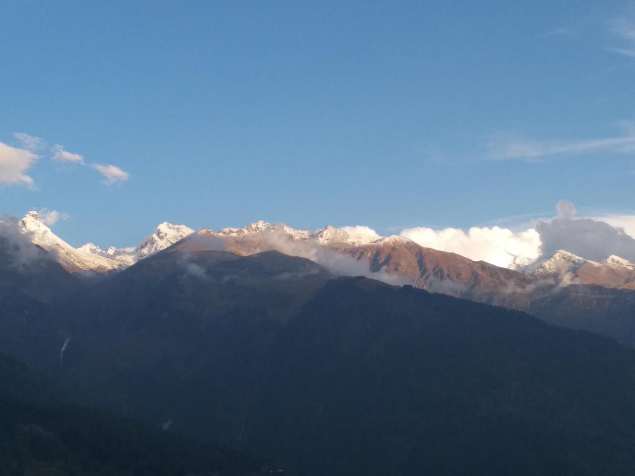 Hotel Seven Hills Manali 외부 사진