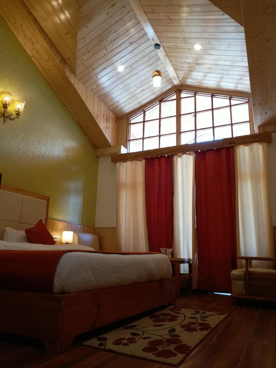 Hotel Seven Hills Manali 외부 사진